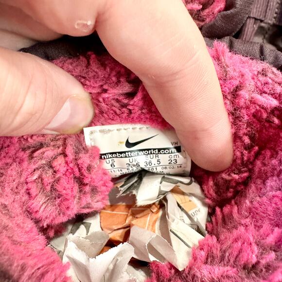 Nike Women’s Roshe Run Hi Sneaker Boot Ankle Laced Boots Maroon Size 6 - Picture 7 of 7